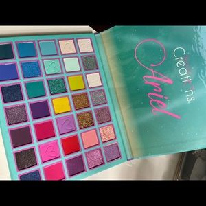 Beauty Creations Ariel Eyeshadow Palette